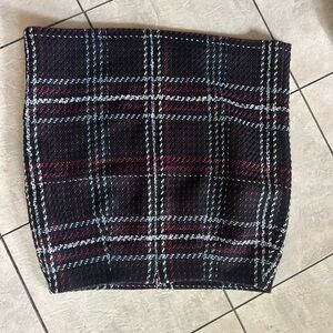 WHBM Black and maroon plaid  Women's Skirt